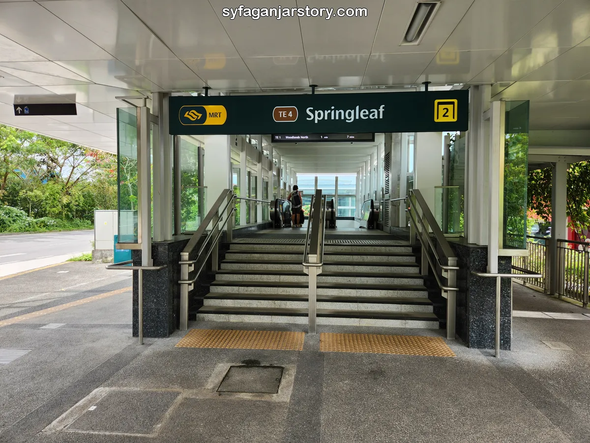 MRT entrance
