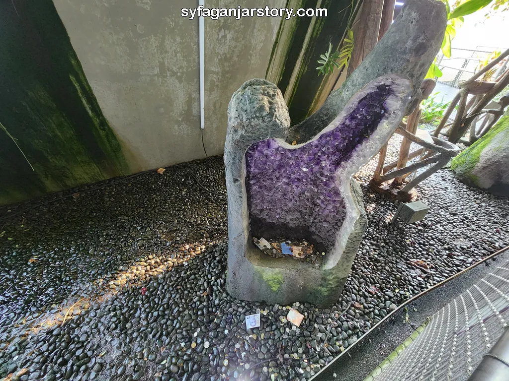 amethyst cloud forest